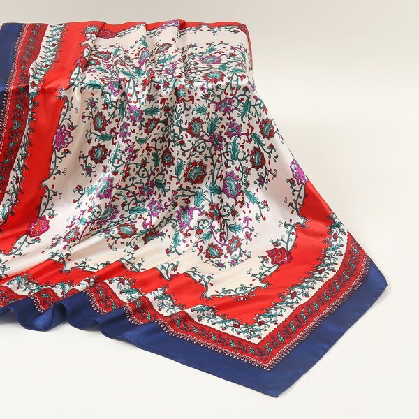 

Scroll Pattern Scarf, Multicolor