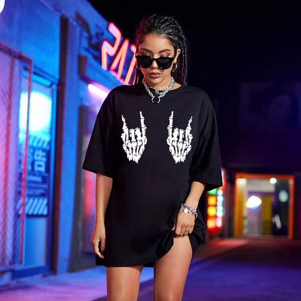 

Skeleton Hand Print Oversized Tee, Black