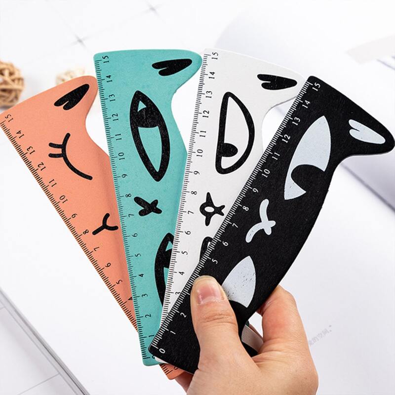 

1pc Random Cartoon Ruler, Multicolor