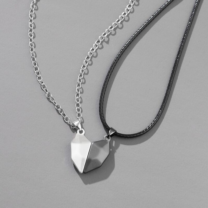 

2pcs Guys Heart Charm Necklace, Black