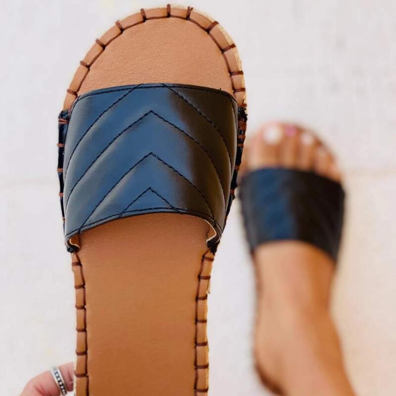 

Chevron Band Slide Sandals, Black
