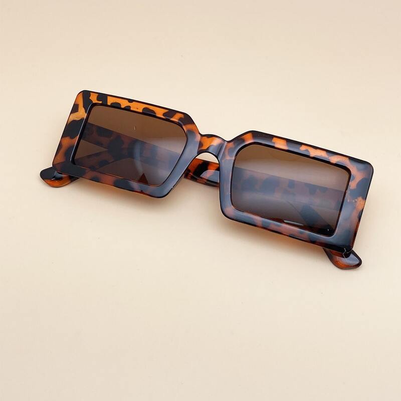 

Leopard Frame Sunglasses