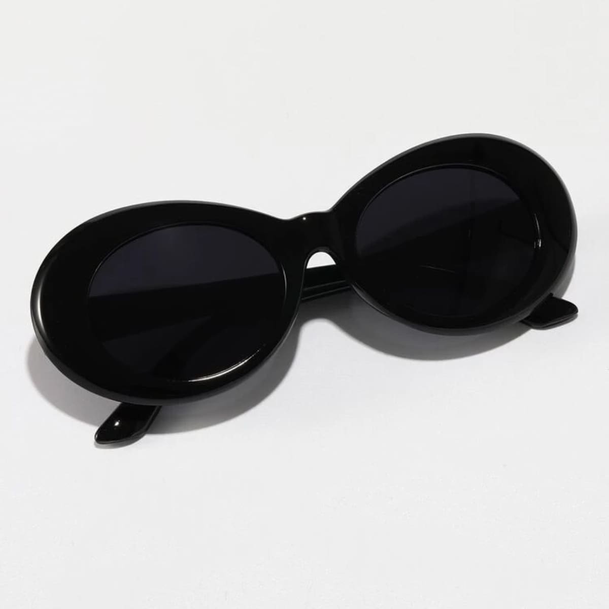 

Round Frame Sunglasses
