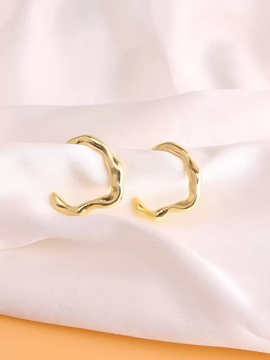 Simple Alloy Earrings - Yellow Gold - View 1