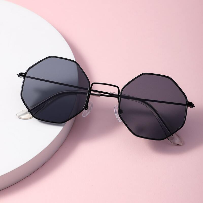

Metal Frame Sunglasses