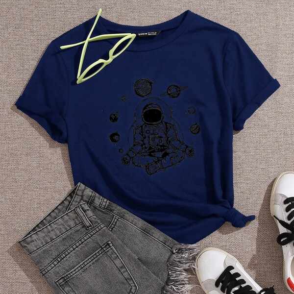 

Plus Astronaut And Planet Print Tee, Navy blue