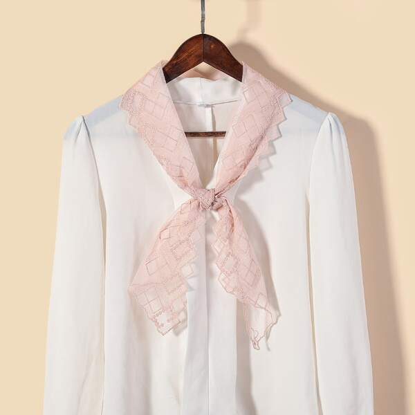 

Geo Pattern Twilly Scarf, Pink