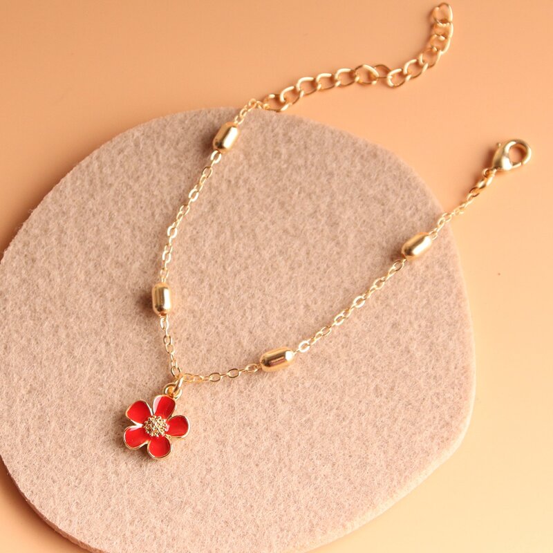 

Flower Decor Bracelet, Red
