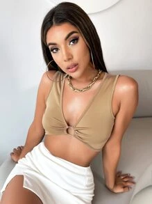 SHEIN Unity O形環前素色短版背心上衣 - 卡其色 - 查看 1