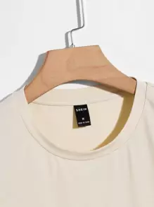 Manfinity RebelGame Men Letter Graphic Tee - Apricot - View 4