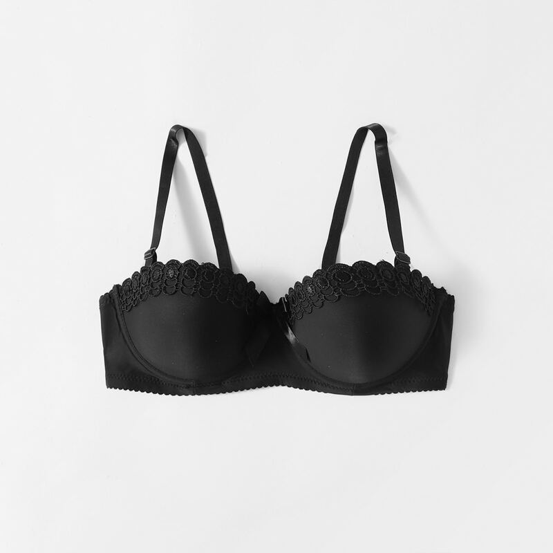

Contrast Lace Underwire Bra, Black