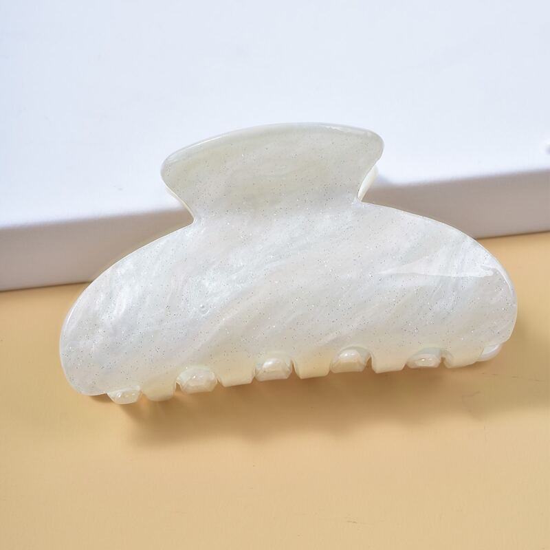 

Simple Hair Claw, White
