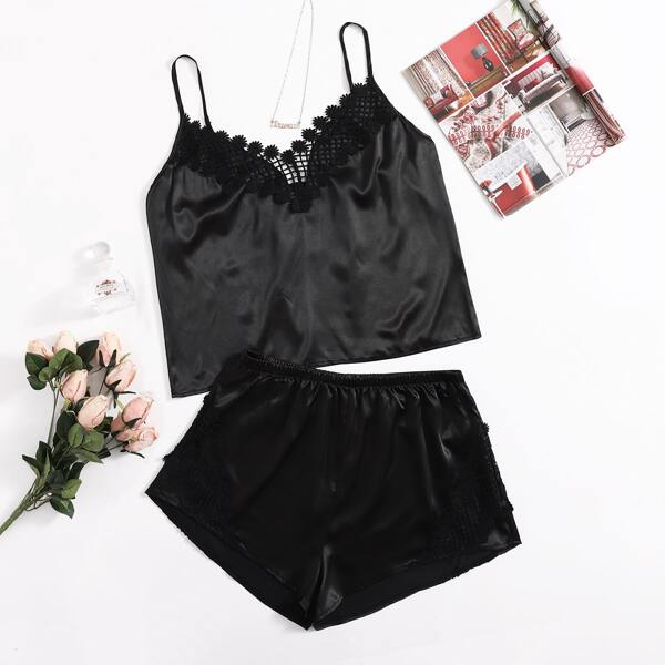 

Plus Satin Lace Trimed Pajama Set, Black