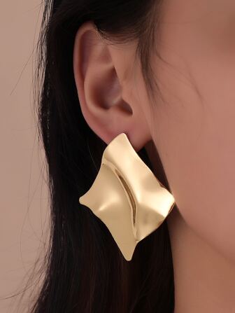 1 对不对称耳钉