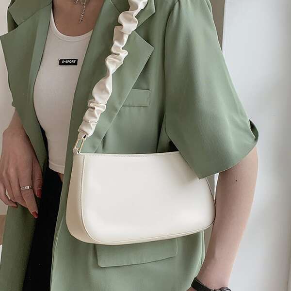 

Minimalist Baguette Bag, Beige