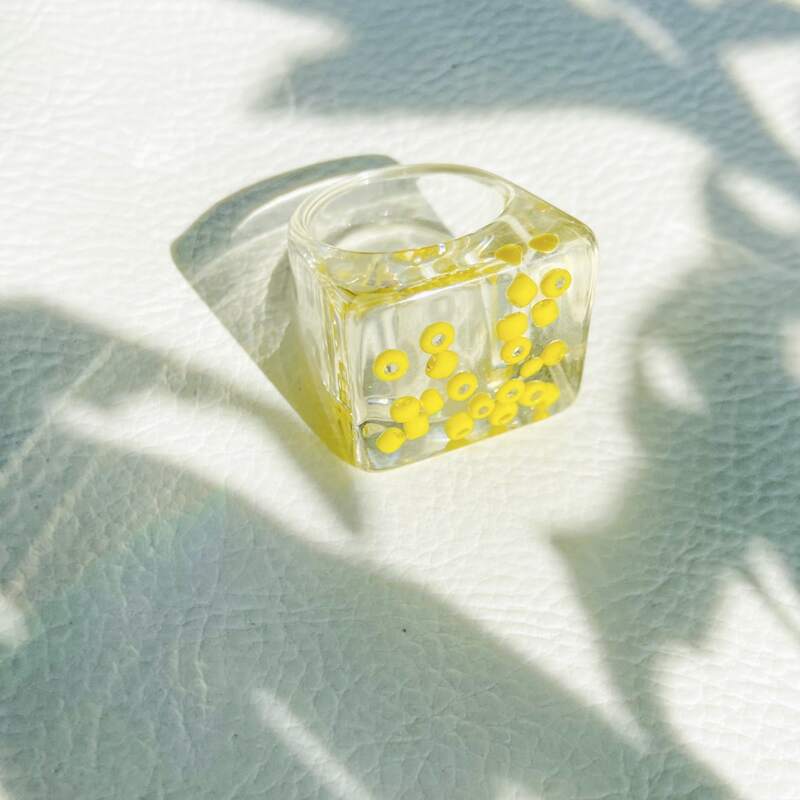 

1pc Resin Ring, Yellow