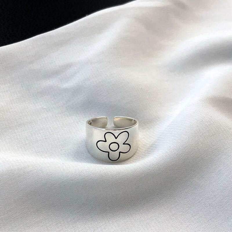 

Flower Cuff Ring, Silver
