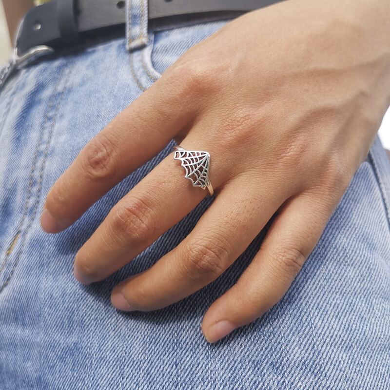 

Spider Web Design Ring, Silver