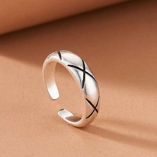 

Engraved Design Toe Ring, Silver