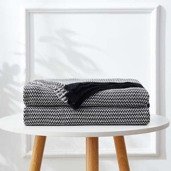 

Colorful Knitted Throw, Multicolor