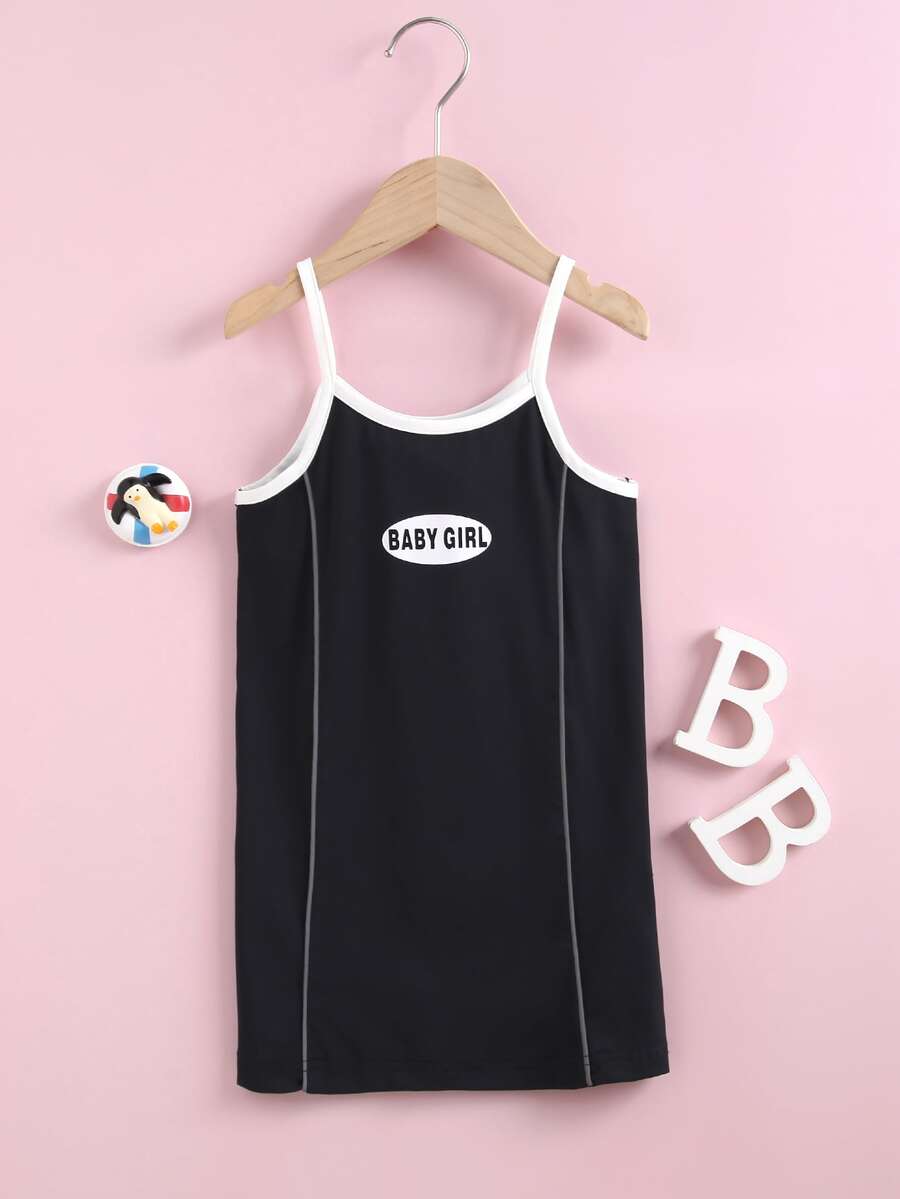 小女童字母圖案吊帶洋裝