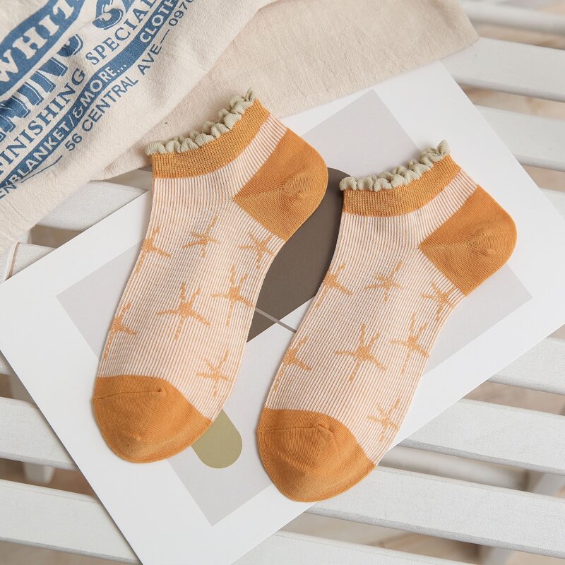 Starfish Pattern Ankle Socks, White