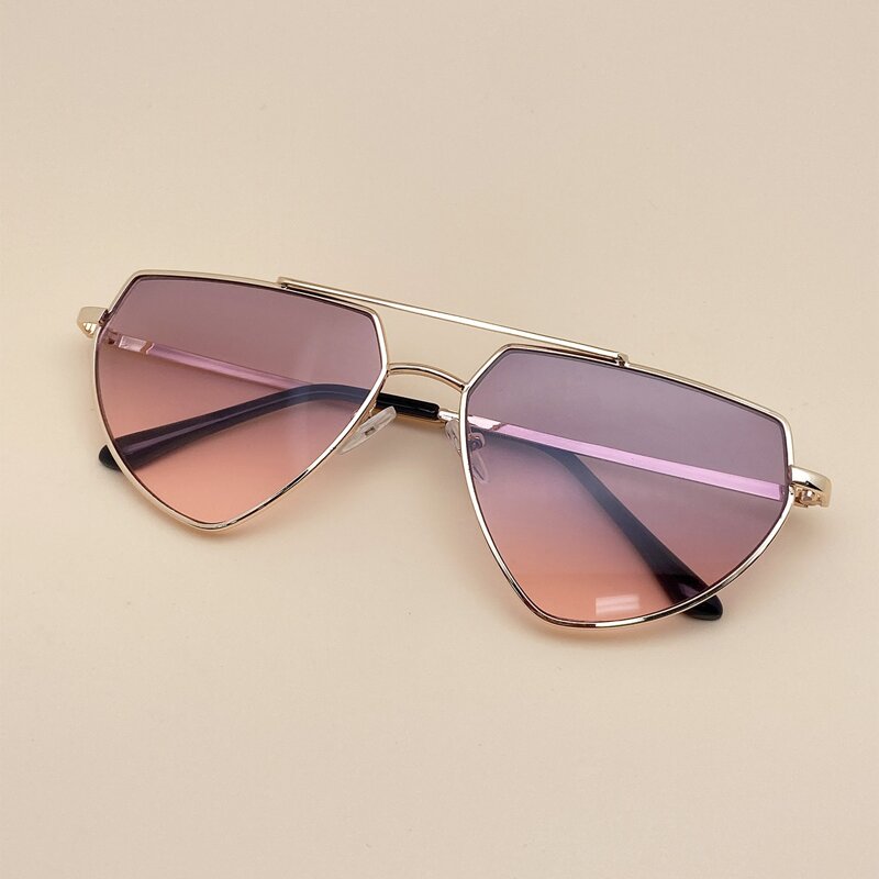 

Metal Frame Sunglasses
