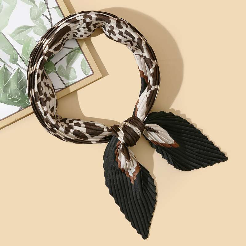 

Cow Print Pleated Scarf, Multicolor