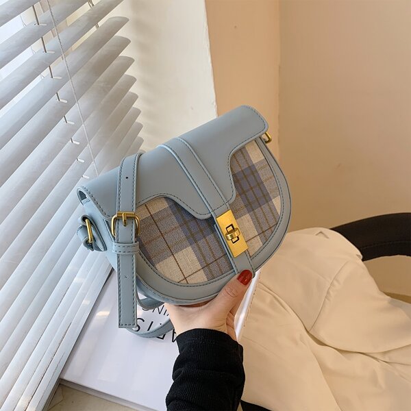 

Twist Lock Plaid Pattern Saddle Bag, Blue