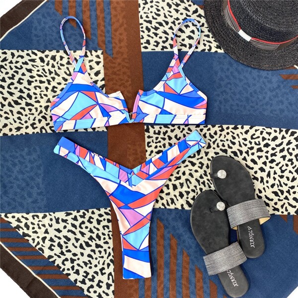 

Geo Print V Wired High Cut Bikini Swimsuit, Multicolor