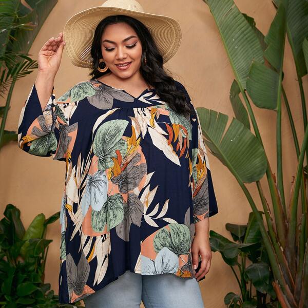 

Plus Notched Neck Tropical Print Blouse, Multicolor