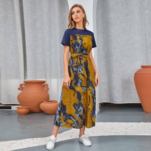 

Contrast Panel Graphic Print Belted Dress, Multicolor