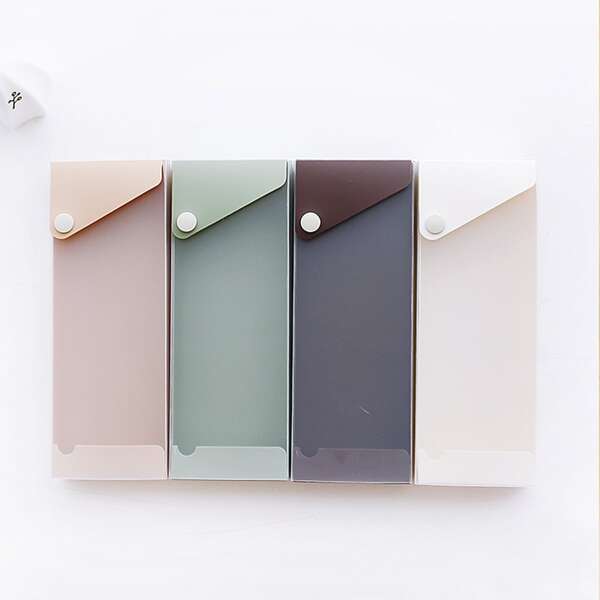 

1pc Random Pencil Case, Multicolor