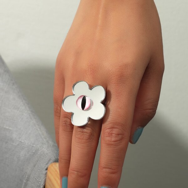 

Flower Decor Ring, Silver