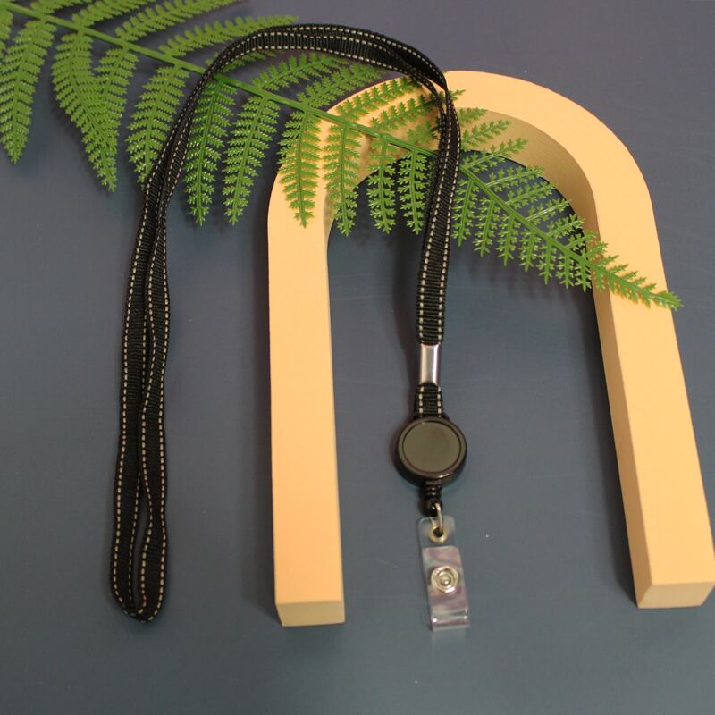 

1pc Card Cover Buckle With Lanyard, Black