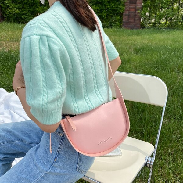 

Minimalist Letter Embossed Crossbody Bag, Baby pink