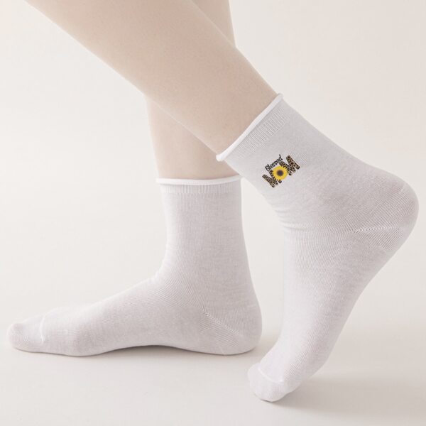 

Letter Graphic Crew Socks, White