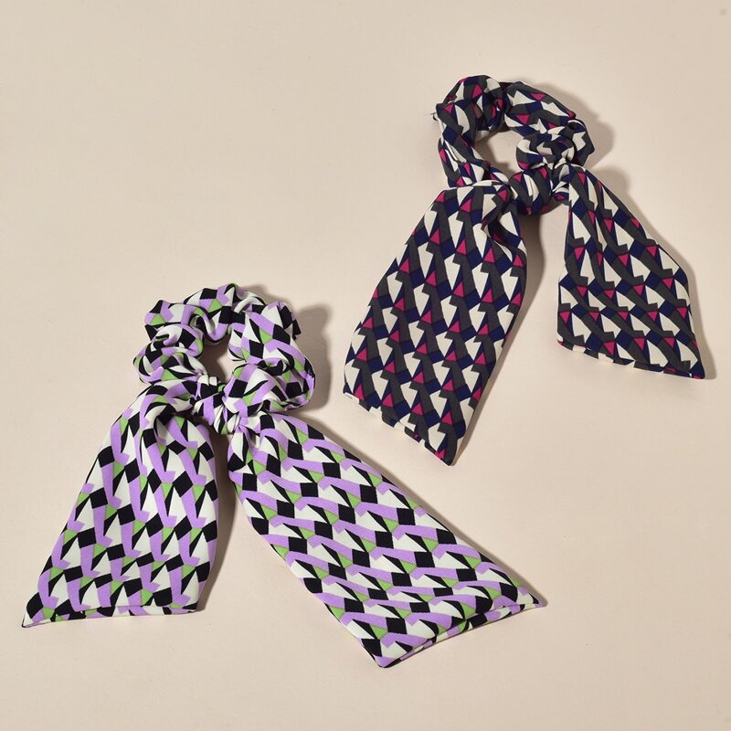 

2pcs Graphic Scrunchie Scarf, Multicolor