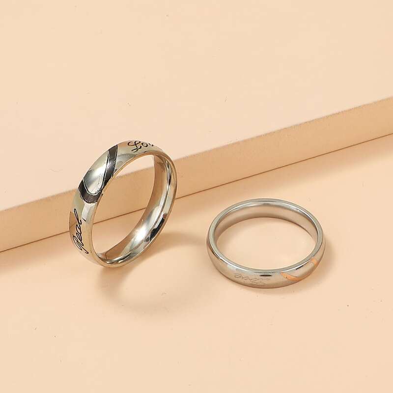 

2pcs Letter Graphic Ring, Multicolor