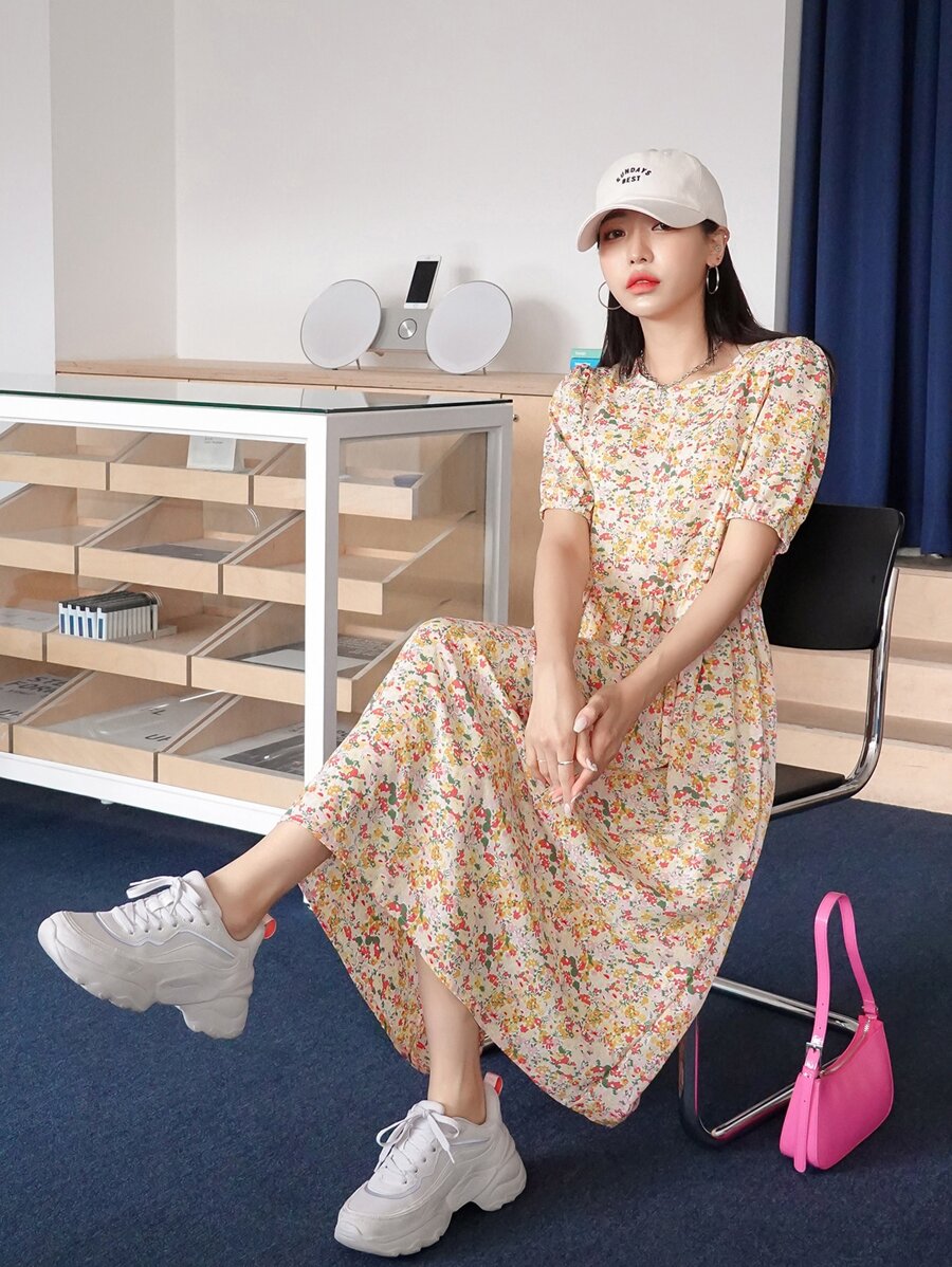 DAZY Ditsy Floral Puff Sleeve Smock Dress - Multicolor - View 1