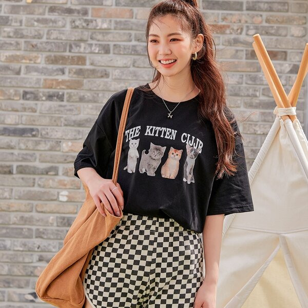 

Cat & Letter Graphic Tee, Black