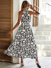 SHEIN VCAY 滿版花卉腰帶繞頸洋裝 - 黑與白 - 查看 2