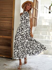 SHEIN VCAY 滿版花卉腰帶繞頸洋裝 - 黑與白 - 查看 4