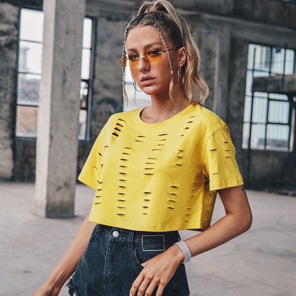 

Cut Out Solid Crop Tee, Yellow