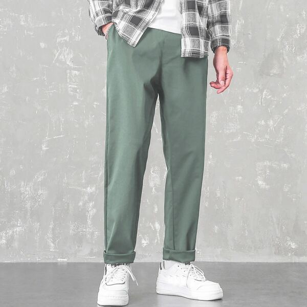 

Men Solid Slant Pocket Tapered Pants, Green