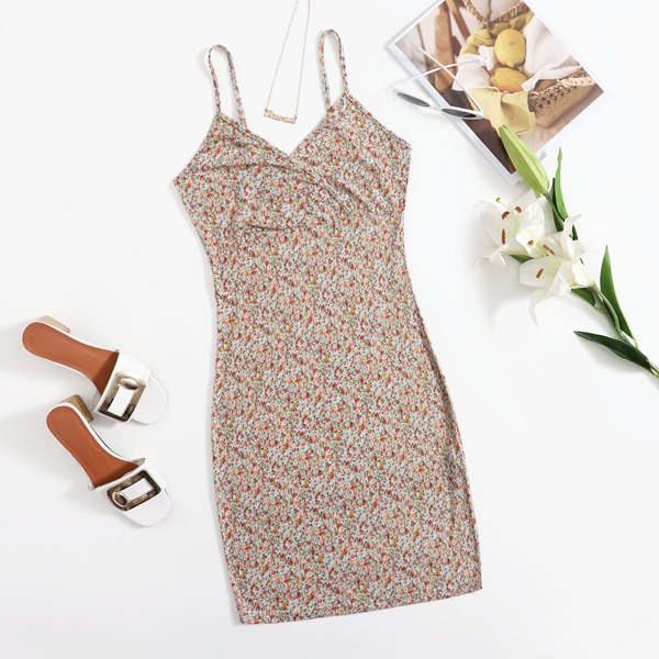 

Plus Ditsy Floral Surplice Neck Cami Dress, Multicolor