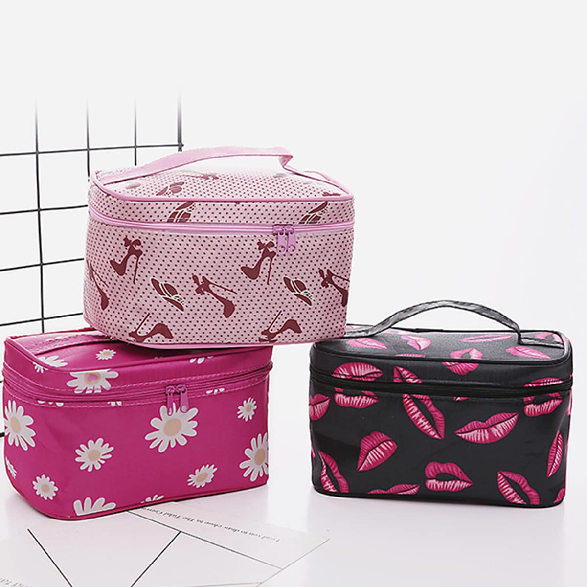 

1pc Random Zip Makeup Bag, Multicolor