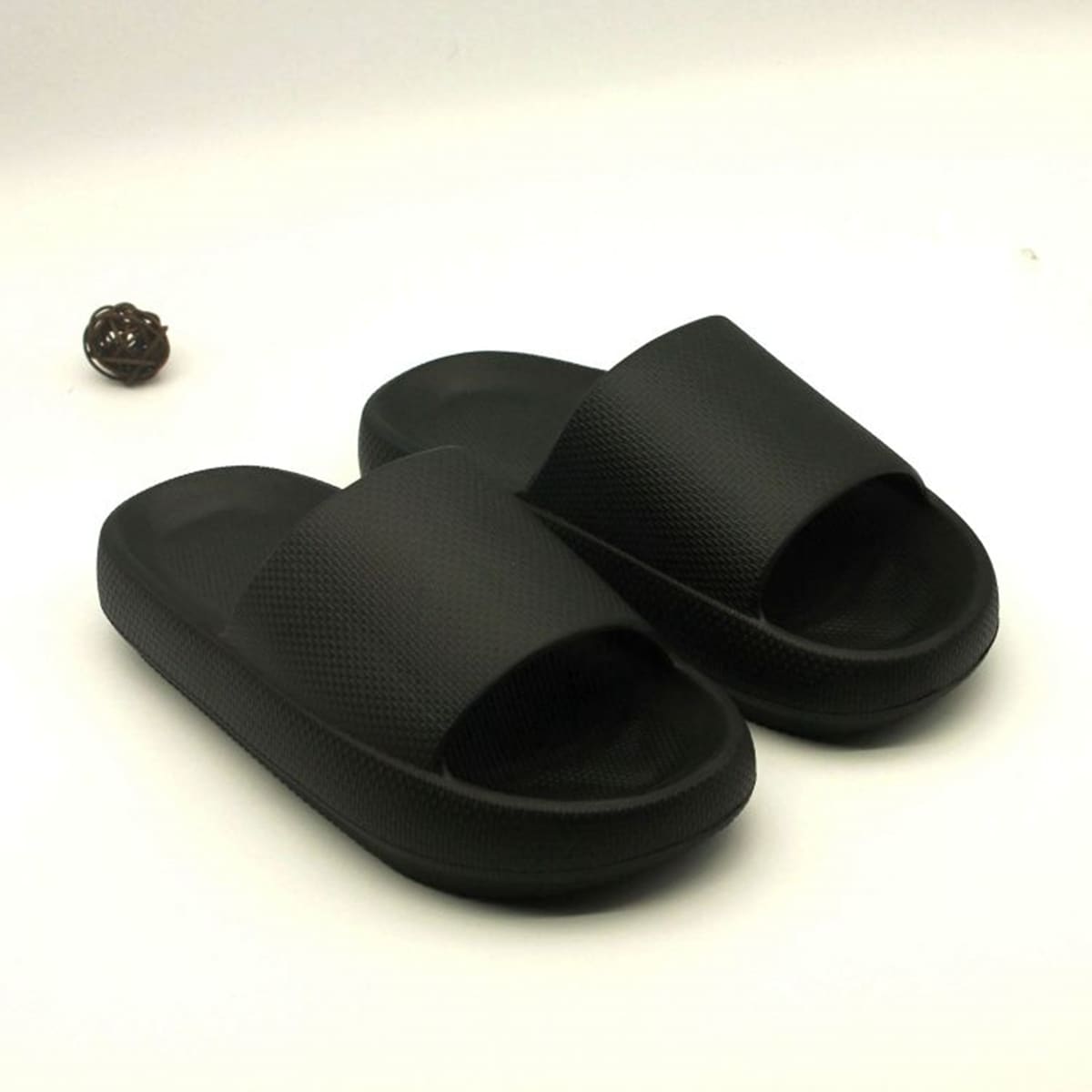 

Solid Wide Fit Slides, Black