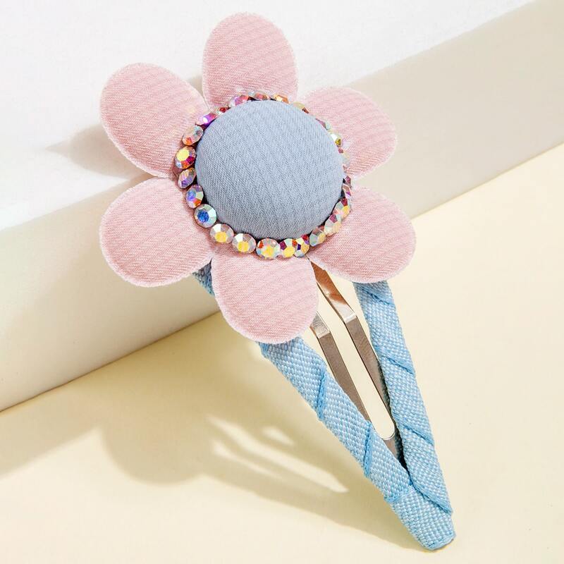 

Flower Decor Hair Clip, Multicolor