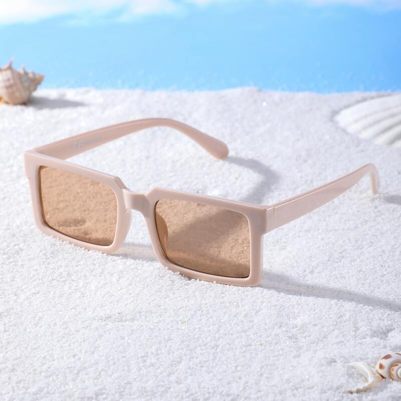 

Square Frame Tinted Lens Sunglasses
